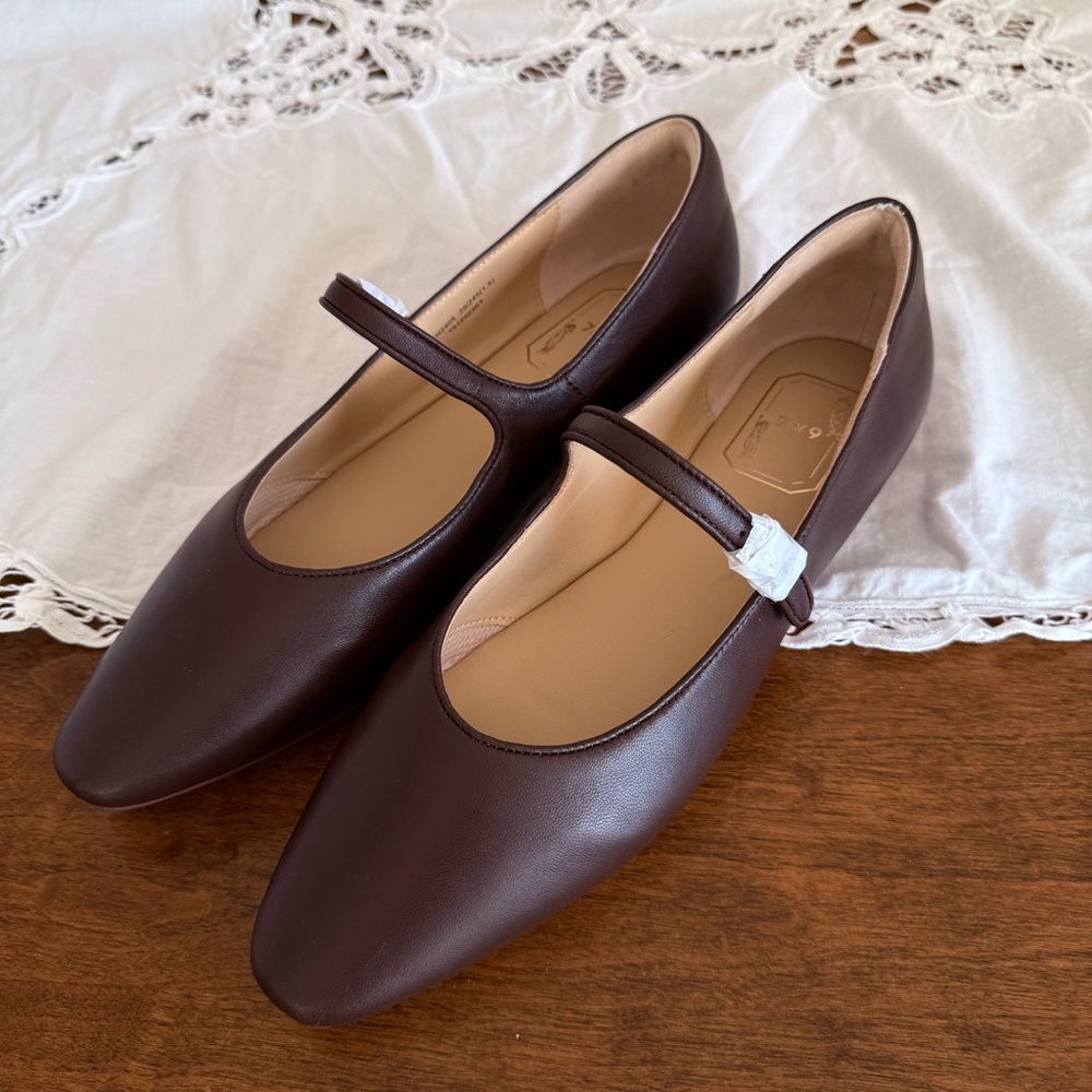 7 or 9 Coffee Candy Leather Flats NIB - Picture 2 of 6